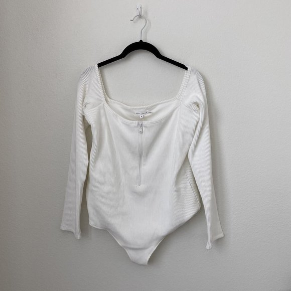 Good American Tops - NWT Good American Half Zip Off the Shoulder Ribbed Bodysuit Sz 4(XL) Ivory
